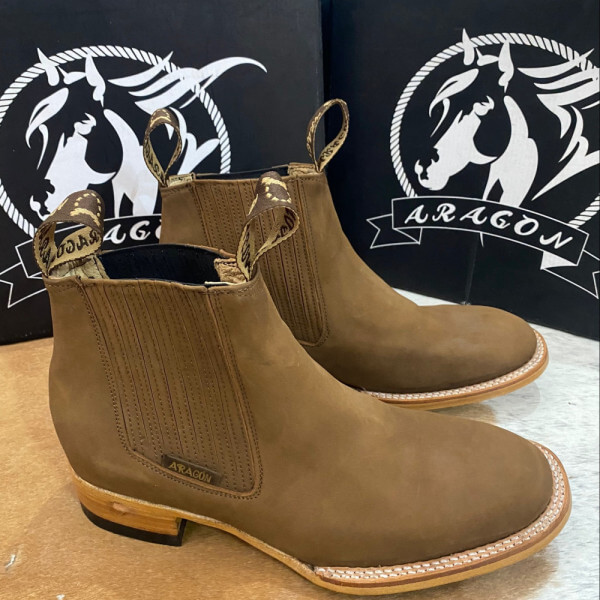 Nobuck Craftsmanship Aragon / Heritage Boots / Suede Leather Elegance